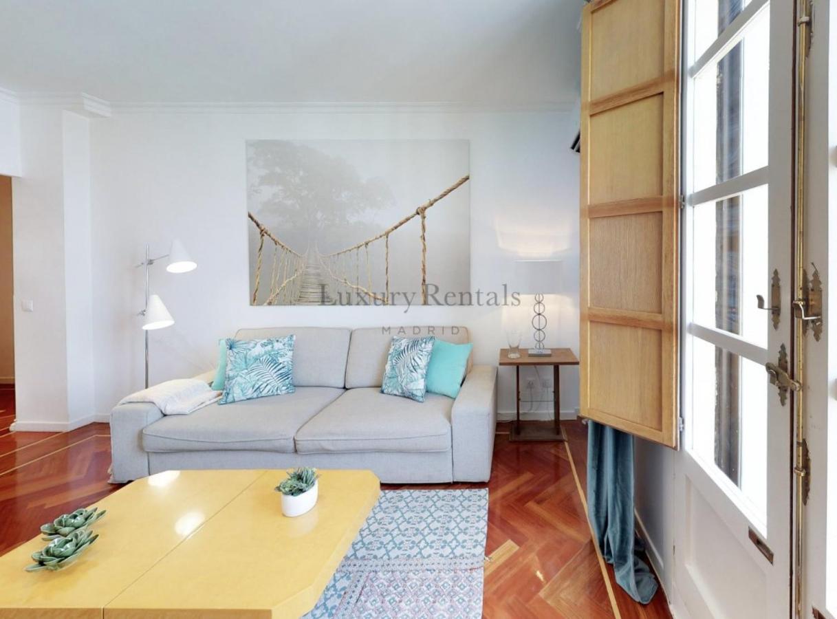 San Jeronimo I Apartment มาดริด ภายนอก รูปภาพ